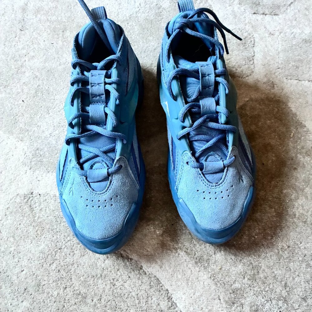 Reebok Women's Cardi B Club C V2 Shoes Size 7 Blue Suede Sneakers